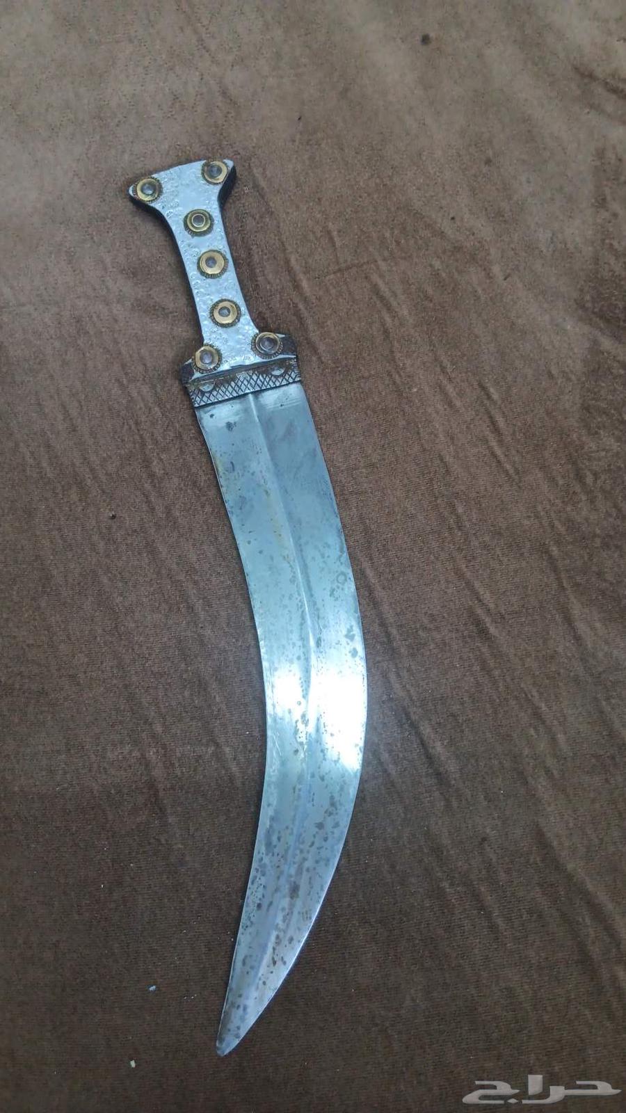 جنبيه قديمه حد السوم 2000ريال63667696556161112