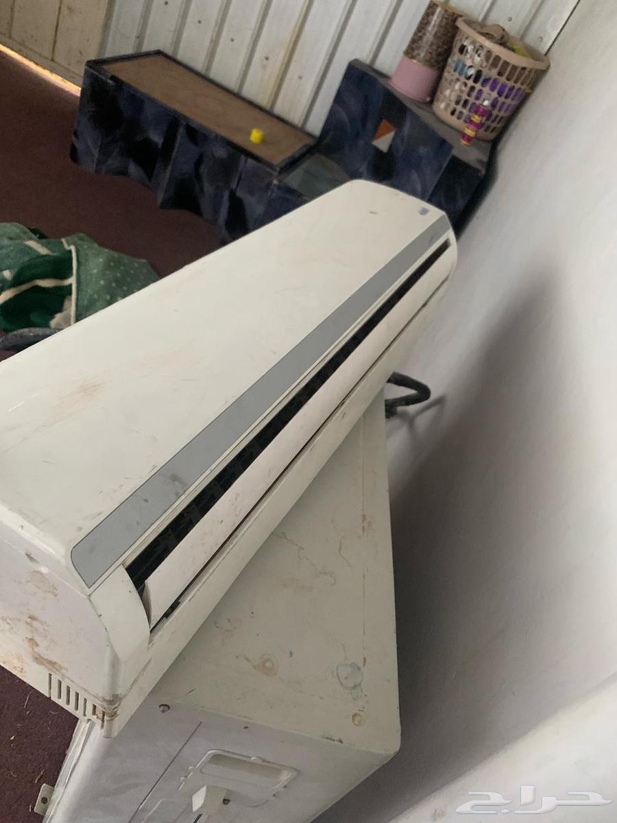 I have a used double split air conditioner for sale, working and clean, serious buyers can contact me63667797219458114