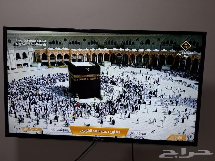 شاشة تلفزيون GVCPro 42 بوصة شبه جديدة سمارت مع أغراضها كاملة63670886154114112