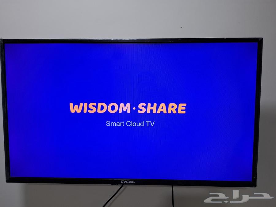 شاشة تلفزيون GVCPro 42 بوصة شبه جديدة سمارت مع أغراضها كاملة63670886154114111