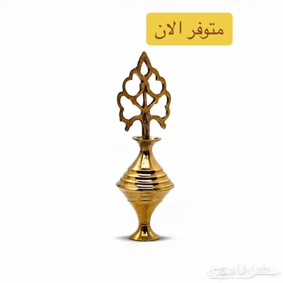 We have all types of new-design copper and wooden kohl containers available63670177663745111