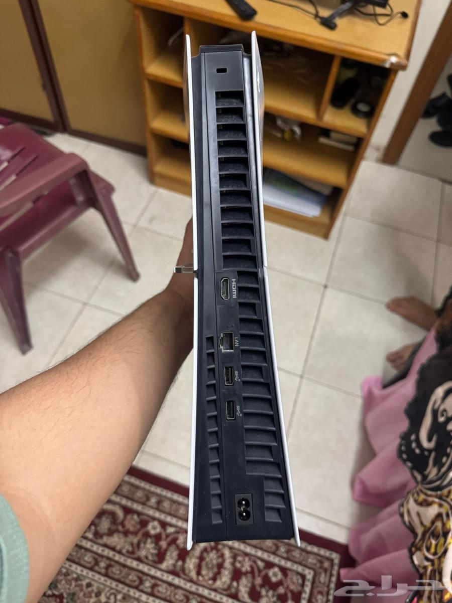 PlayStation 5 with 2 original controllers ps 5 digital 1TB used for a week63675689832067112
