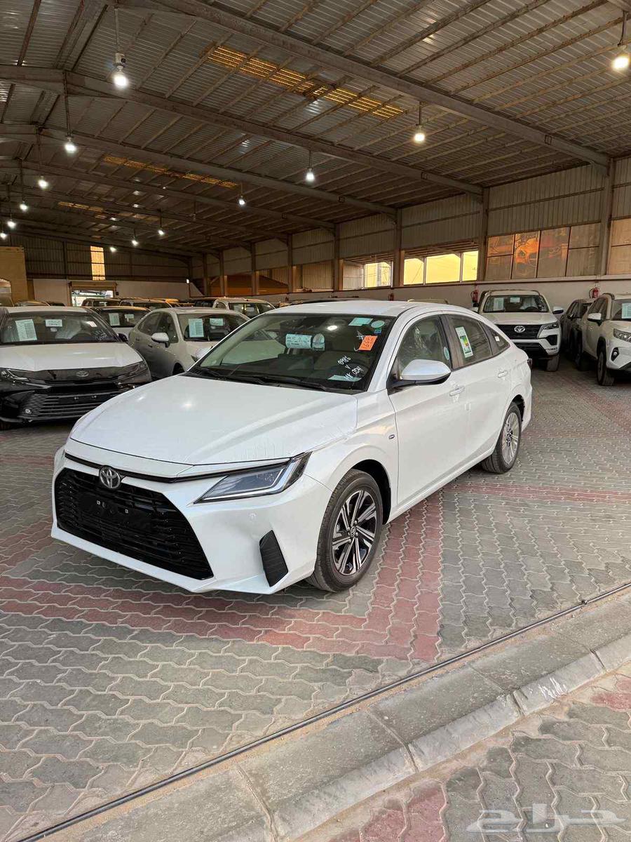 تويوتا يارس بلس ابيض سعودي بطاقه 202663722772376834110