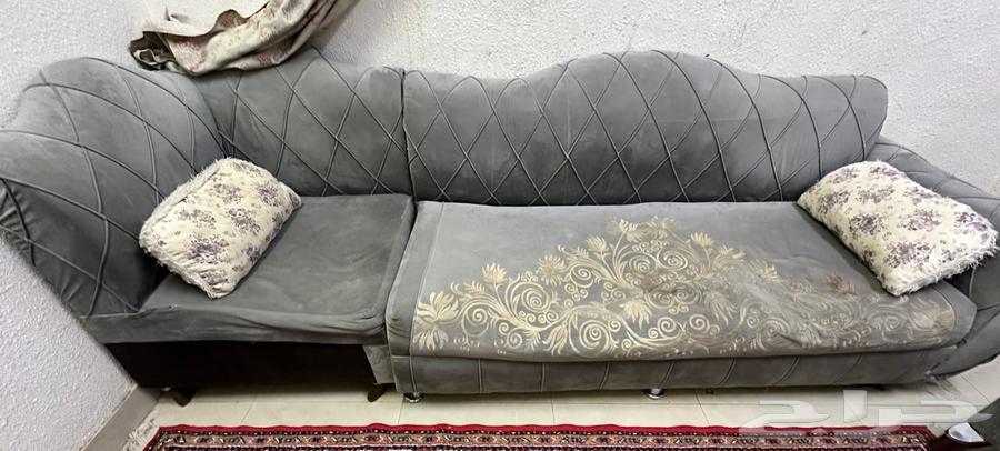 كنب مستعمل للبيع مع السجاده63670353988994111