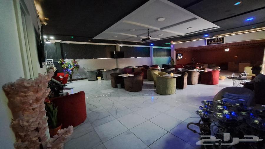 Commercial building for sale consisting of 5 shops, income 142,000 thousand63611890919170111