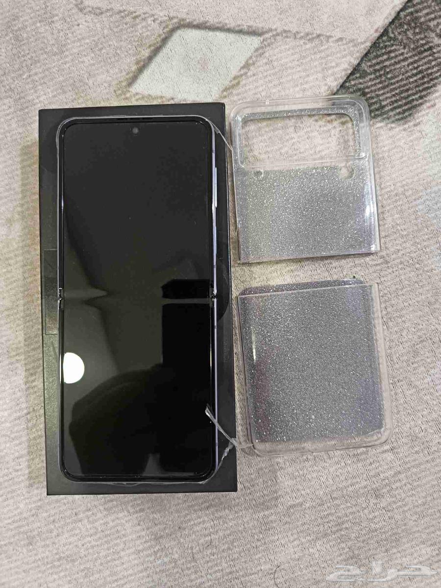 Samsung Galaxy Z Flip 4, almost new63670715072642112