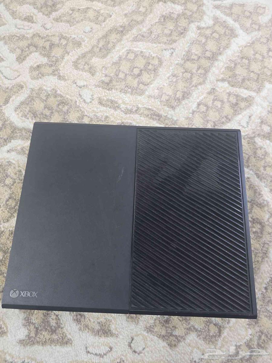 للبيع اكس بكس ون كامل مع اغراضه63672087093890110