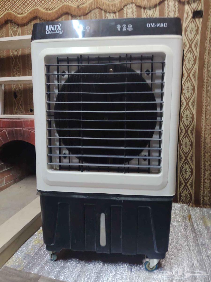 مكيف شبه جديد للبيع معه رموت63667806845441110