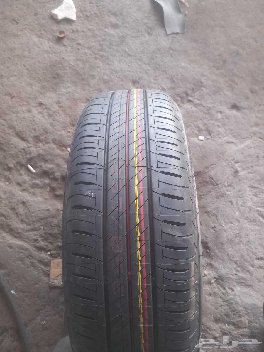 New, unused Yaris rims and tires, size 15, with 2 additional rims without tires63717506393219110