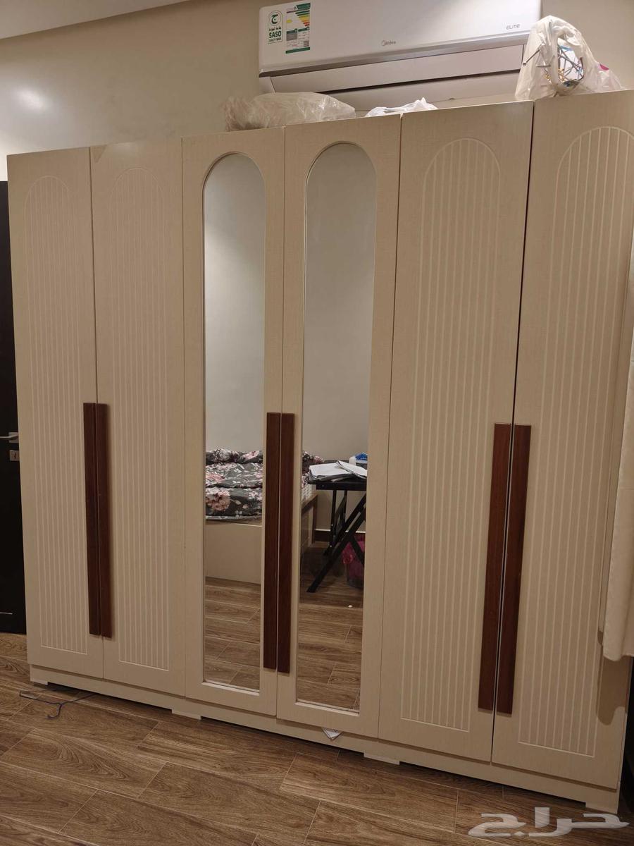 Excellent 4-piece bedroom63669014999555110