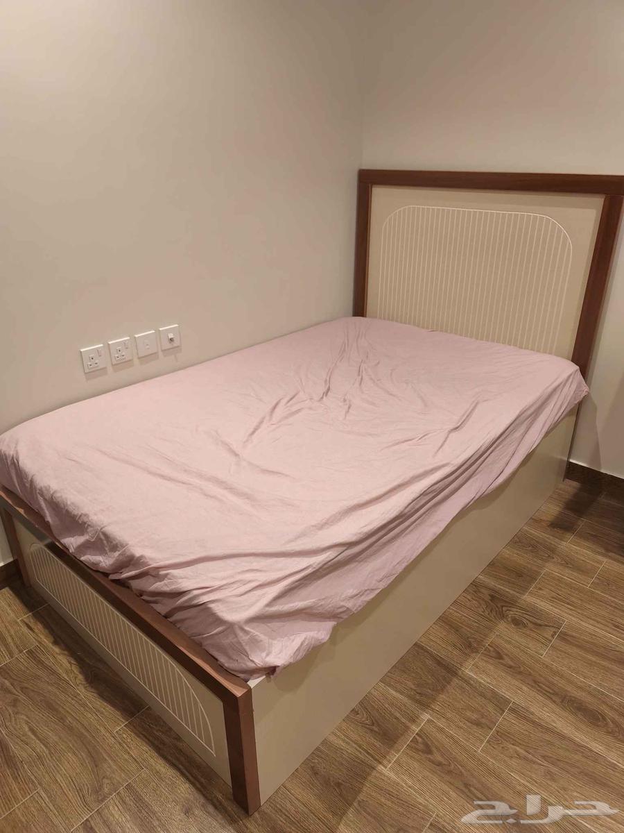 Excellent 4-piece bedroom63669014999555112