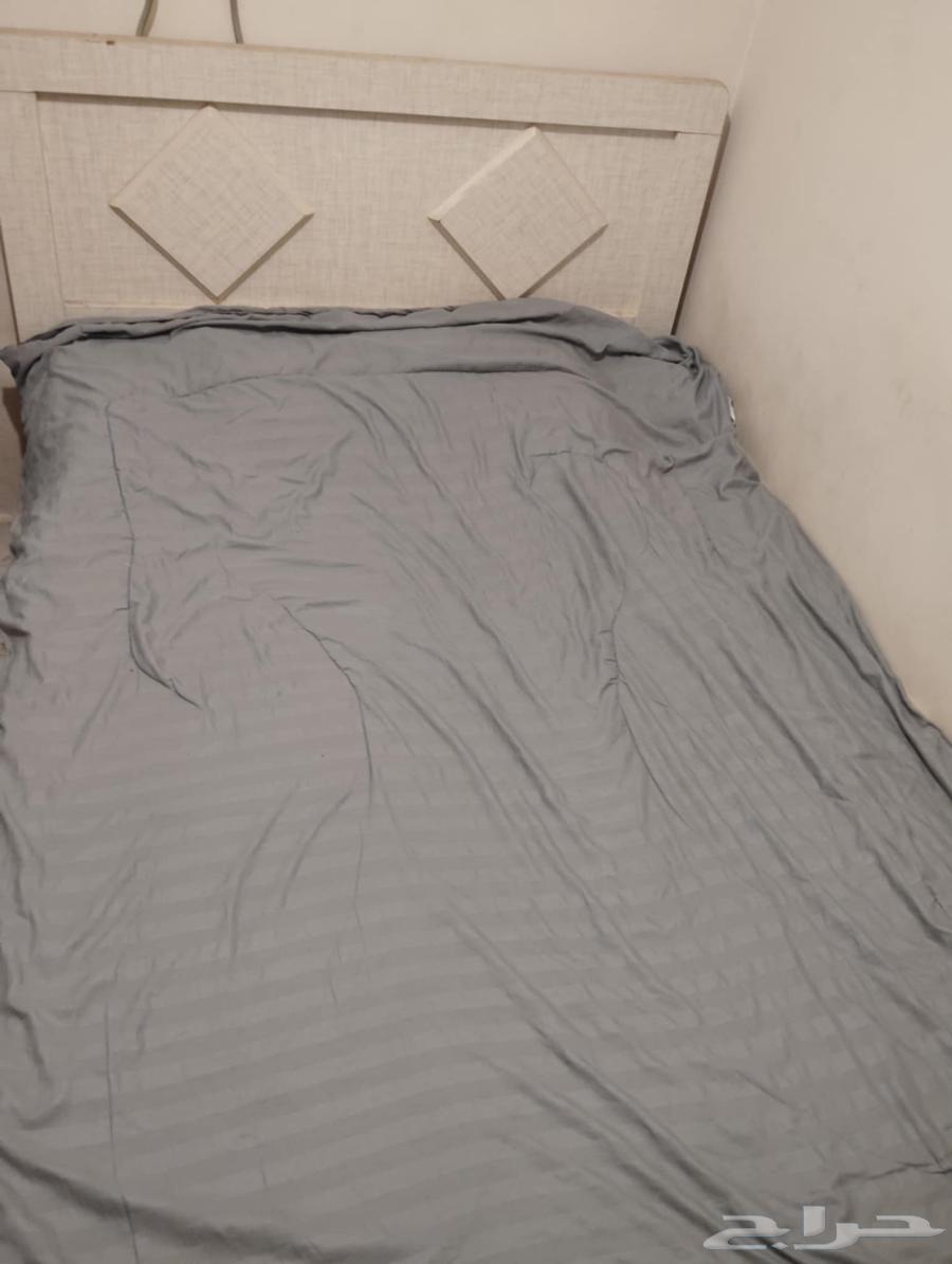 Bed 190 x 120 + 2 chest of drawers63674631053057110