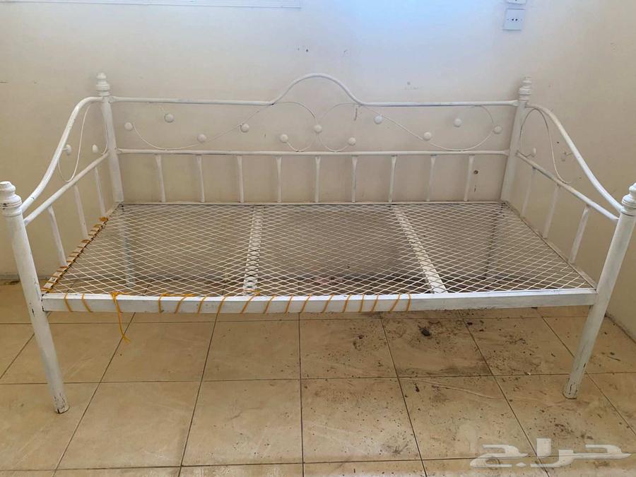 سرير حديد للبيع63671493915778111