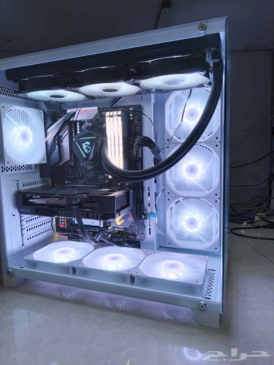 Gaming PC 406063670349275394112