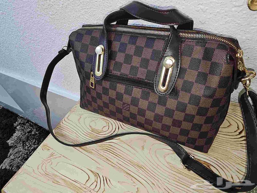 Clean bag and very light usage, communication via WhatsApp63674090892291111
