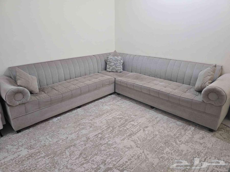 كنب (ركنة) 3م   3م مع طاولة 60سم   60سم   4 مخدات63670532798849110