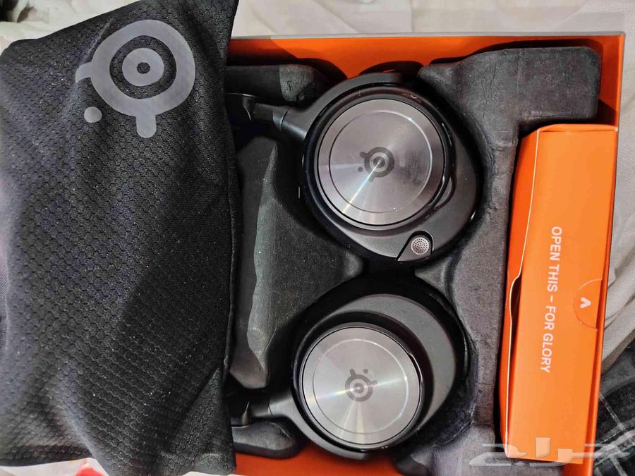 سماعات steelseries arctis nova pro wireless قيمنغ63672749546499111