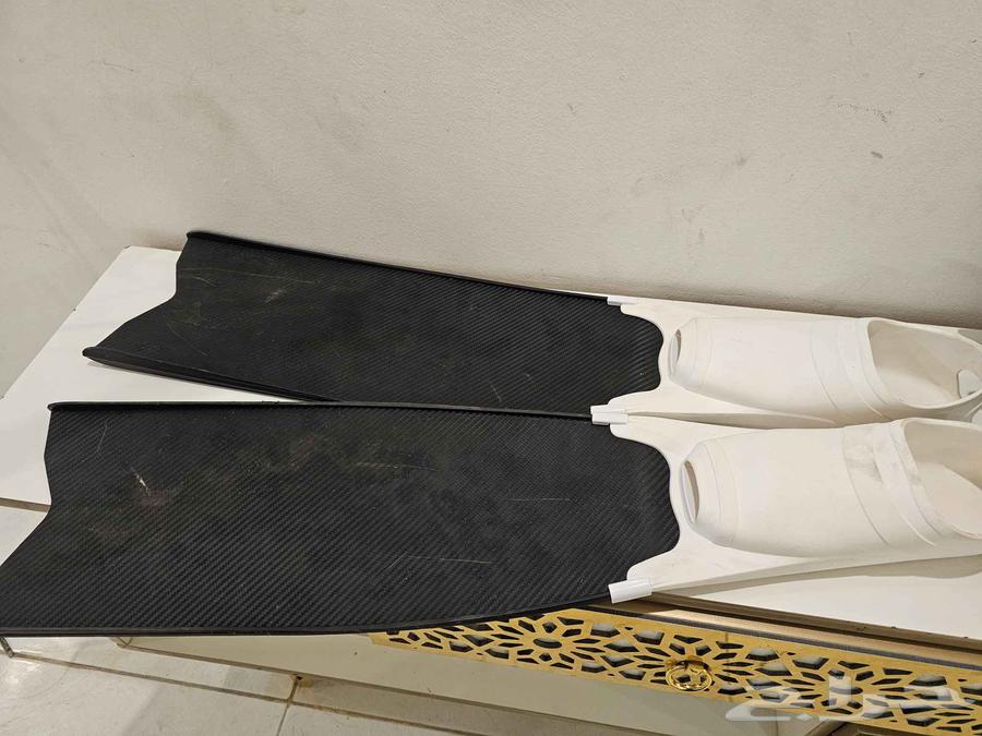 Semi-new fins used once, size from 42 to 4463670797818241112
