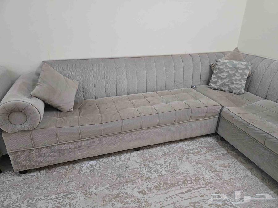 كنب (ركنة) 3م   3م مع طاولة 60سم   60سم   4 مخدات63670532798849111