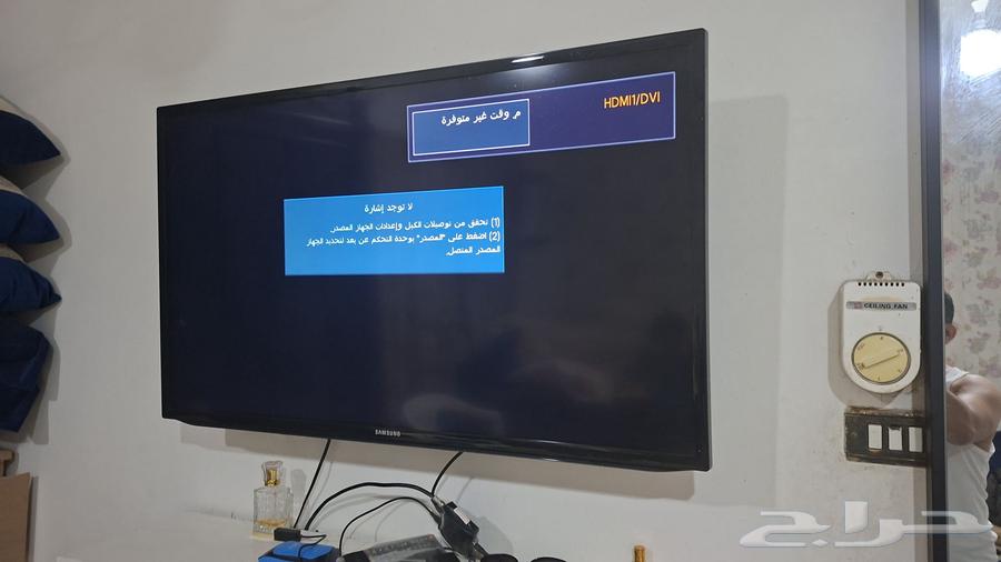 Samsung 40-inch screen for urgent sale 400 Saudi Riyals63671911896579110