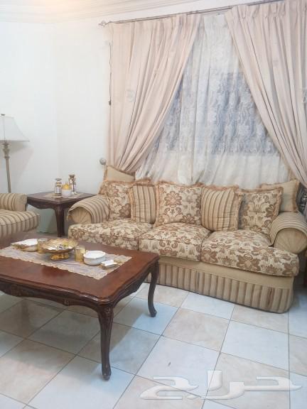 كنب نظيف غرفة ضيوف63674808990209110