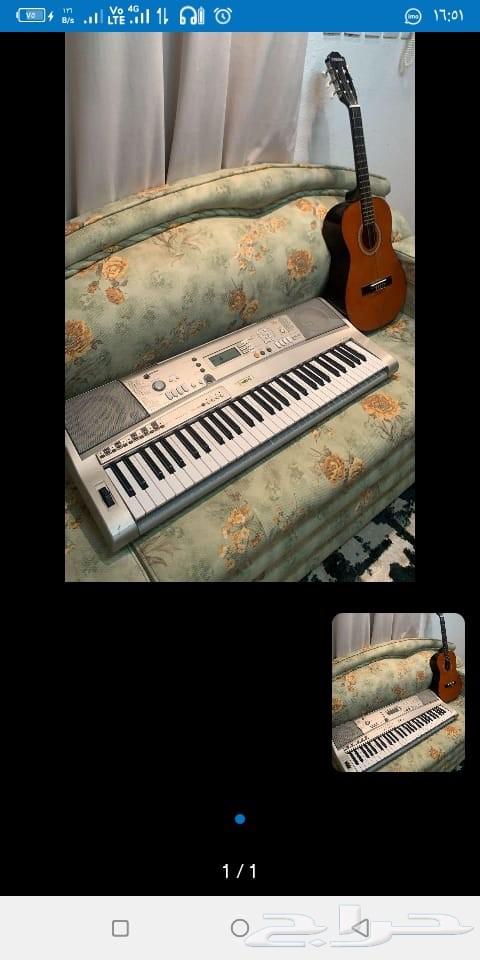 Used modern organ and classic normal guitar63667805806337110
