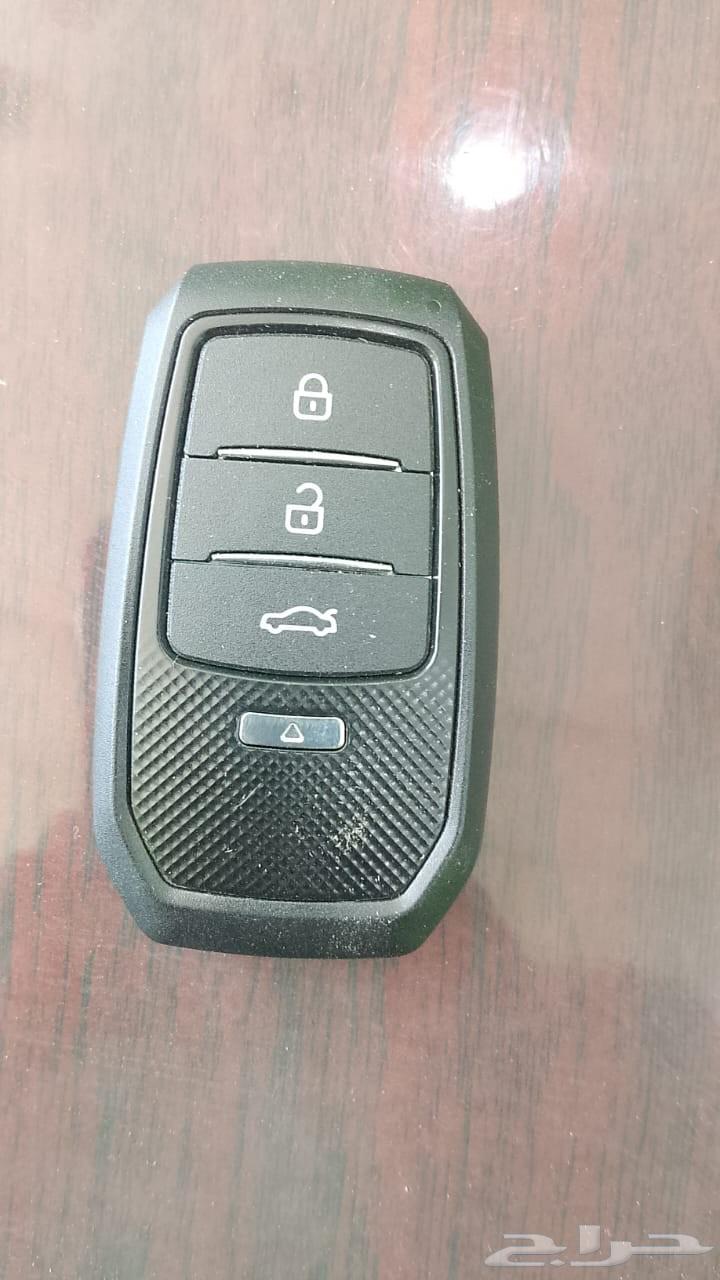 Key shop for programming all types of remotes and opening cars and safes63718065670145113