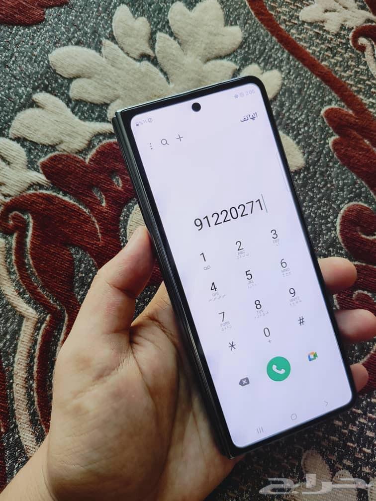 زد فولد 3 ذاكره256 .رام 12 نضيف جدا63670970928770113