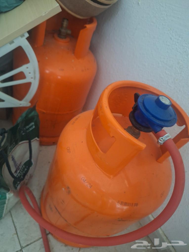 مرتبة وثلاجة كبيرة الحجم63673175757443112