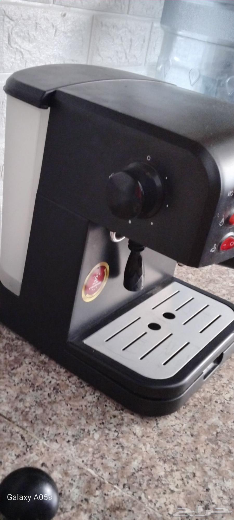 Nespresso capsule espresso machine for sale, 80 riyals, new and clean, no dust63668824345346114