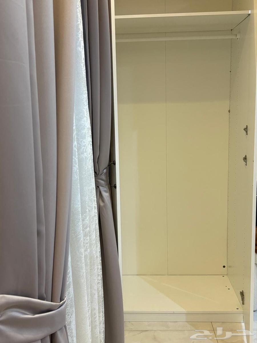 سرير نفرين كيير مع مرتبة نظيفه مع دولاب من ايكيا63670349388673110