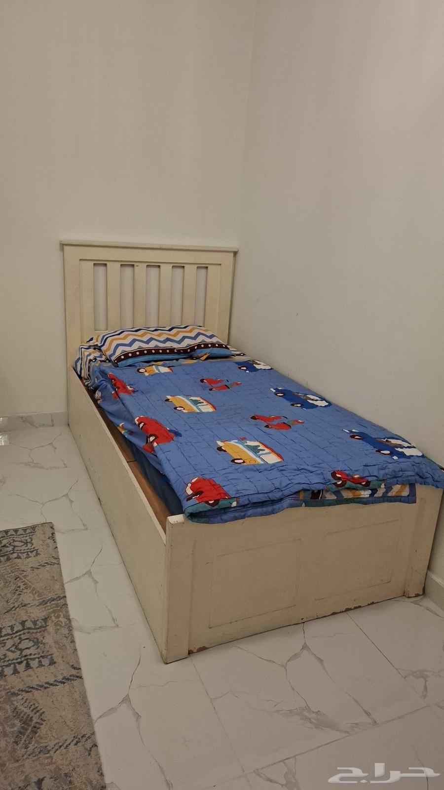 سرير ابيض خشب63678027698433110