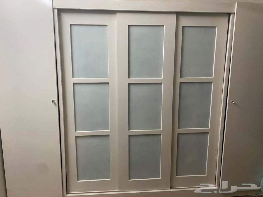 Used cabinet for one week with no defects63676112044418111