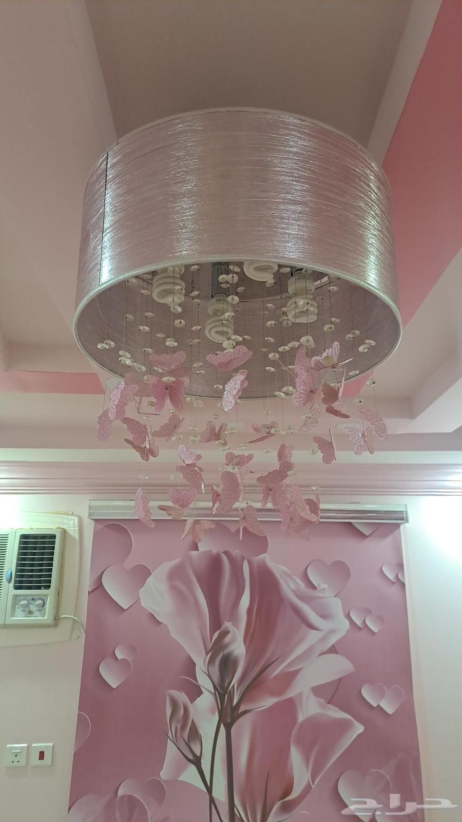 Chandelier, curtain, and carpet for sale63678744651522110