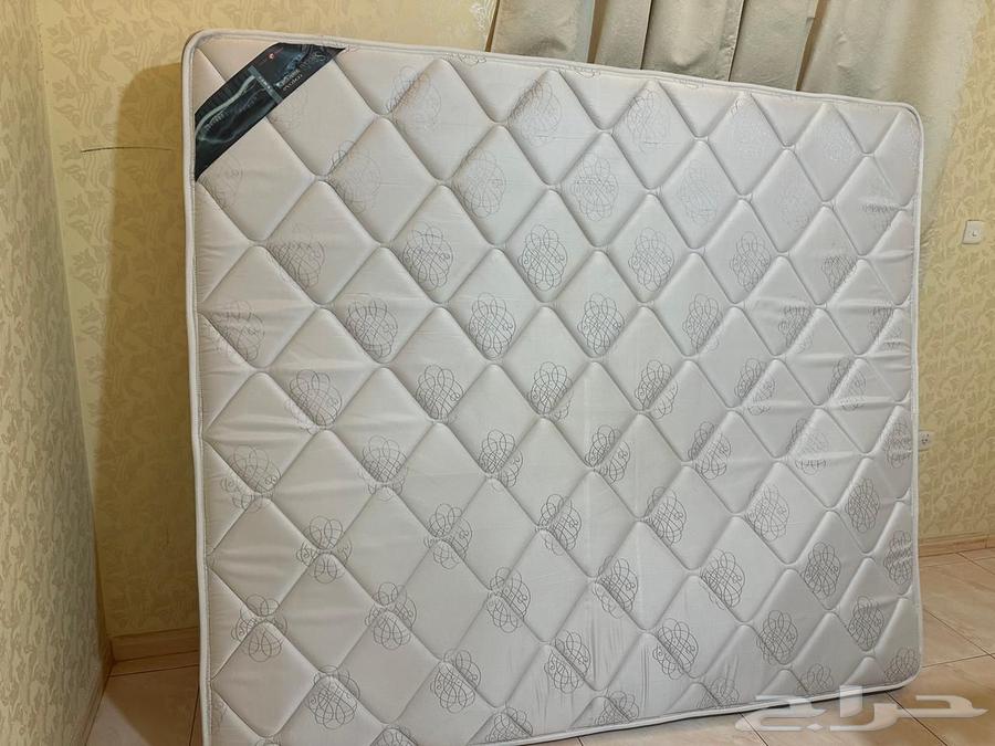 Sleep High medical bed mattress. Mattress in excellent condition, lightly used63676204740994112