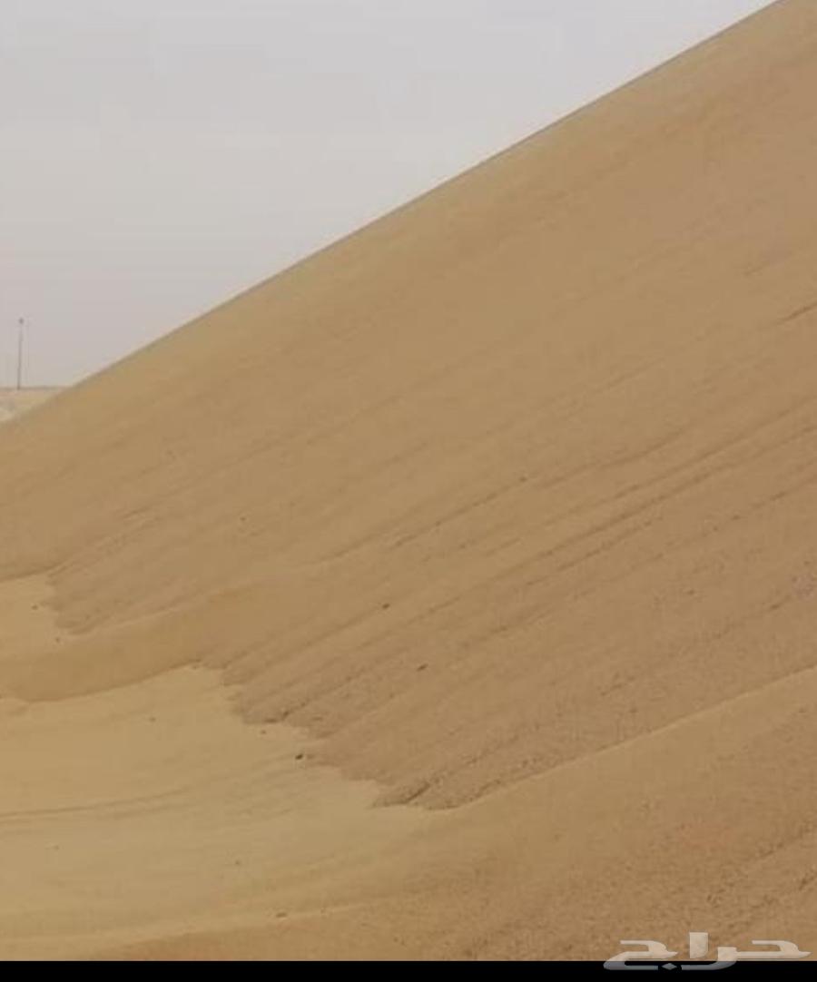 يوجد لدينا تريلات رمل دفان. مساح. بناء لياسه63728221029121110