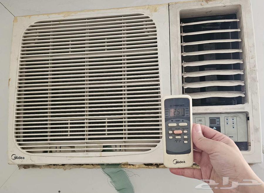 Window AC Units63680370295427110