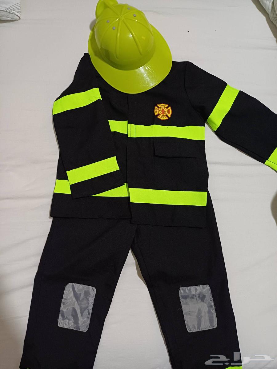 Taekwondo suit and firefighter costume63680641380097113