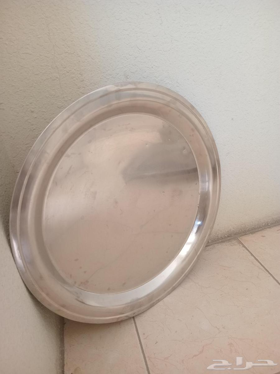 2صحون كبير واحد استيل وثاني معدن 2وصط3صغير استيل63679748066562114