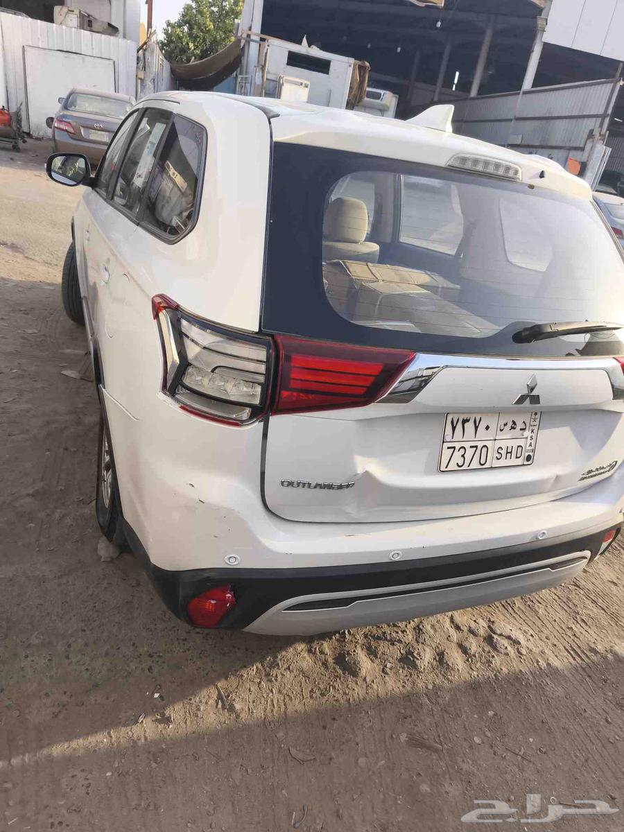 Mitsubishi Outlander 2020 with 230,000 km63739600135683110