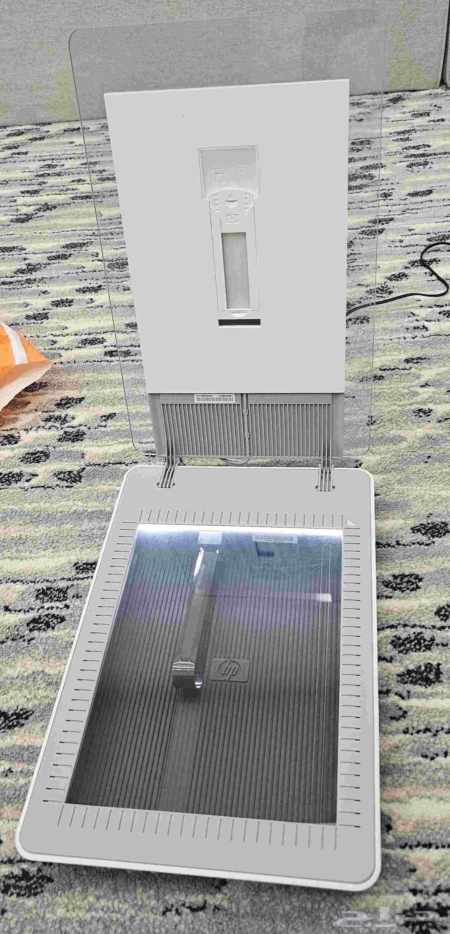 Clean and functional HP scanner63698993464322113