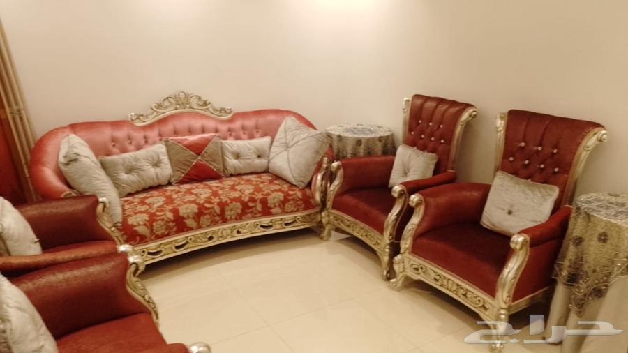 Semi-new clean sofa with matching cushions and tables, location Al-Murra63680092380289110