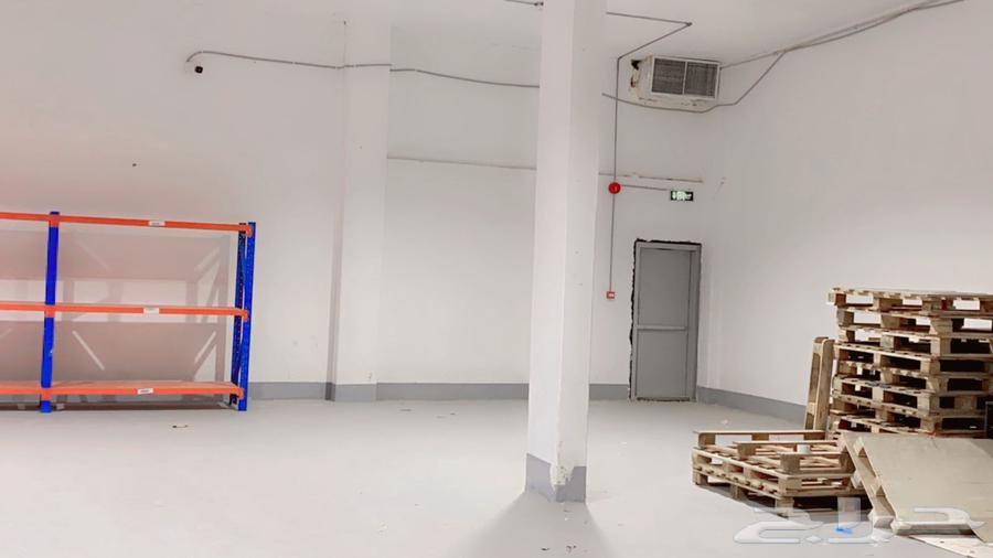 Logistics service warehouse for reception, 400 square meters, Al-Khalidiya district, south of Riyadh63726708551043111