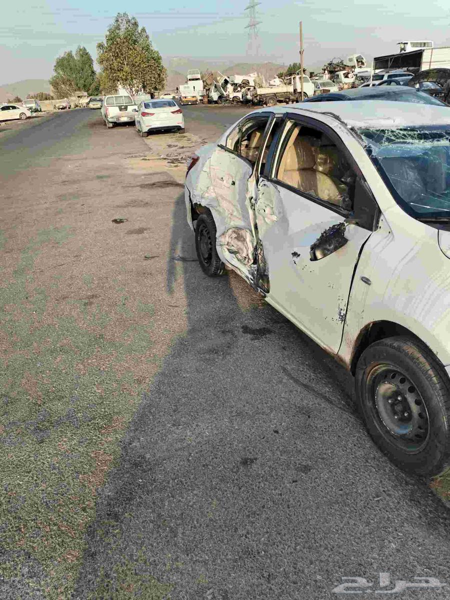 Yaris 2015 model, transmission removed, engine spare parts only63726623517313111