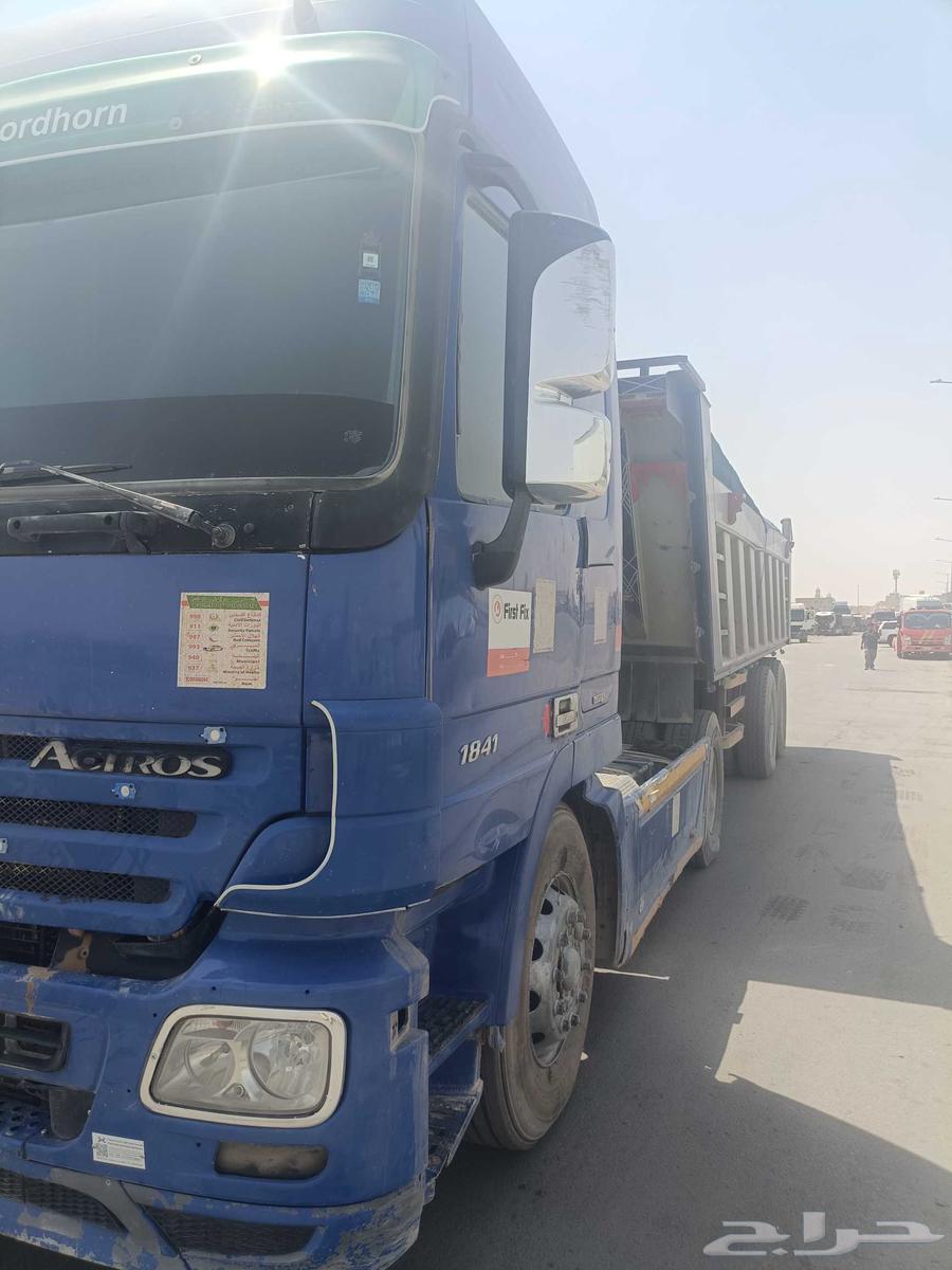 لدي ه ذه السياره وأريد شراء من يرغب بشراء أرجو تزويدي برقم63733551489666111