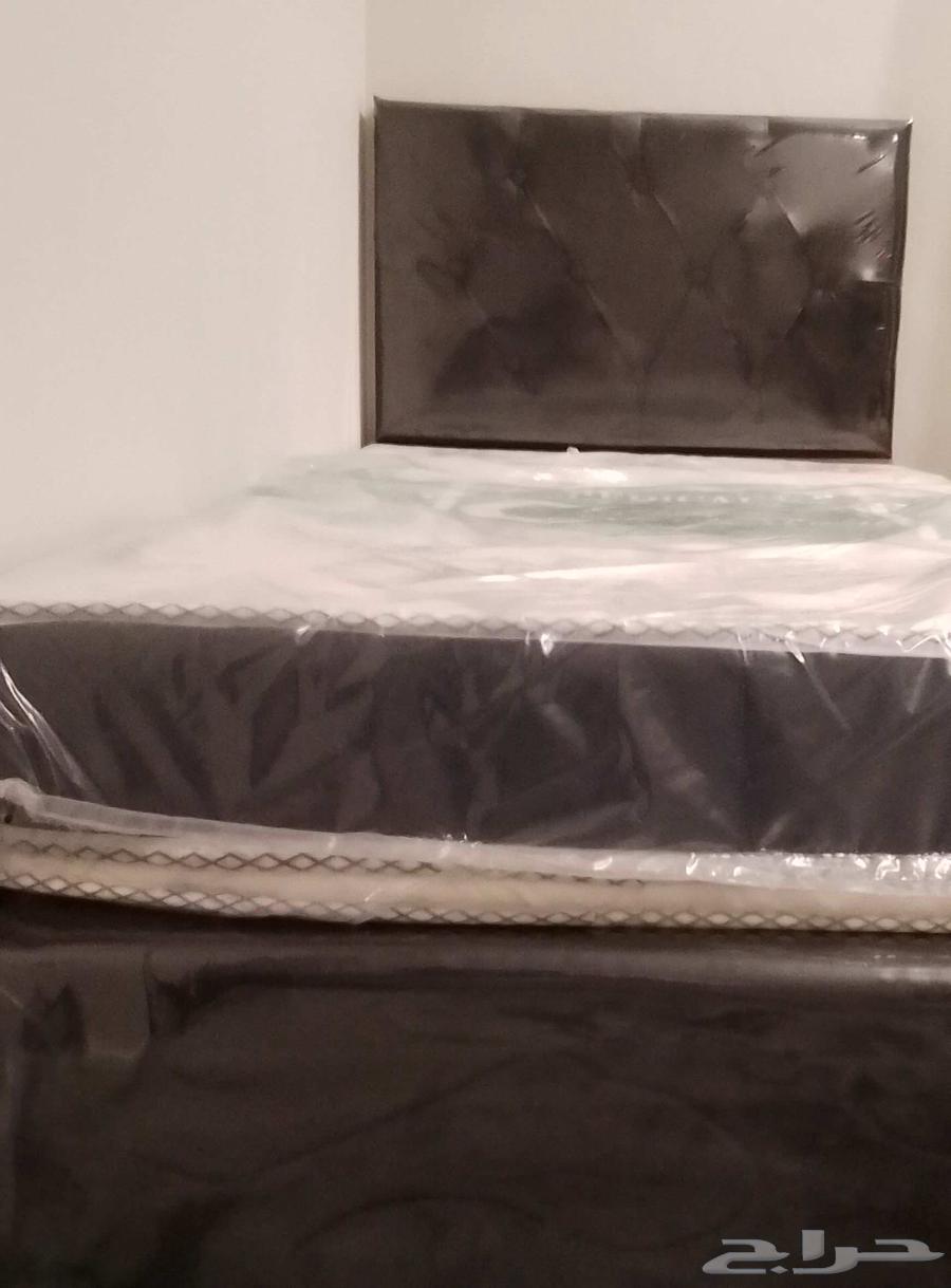 2 single beds with mattress, almost new63680280551555110