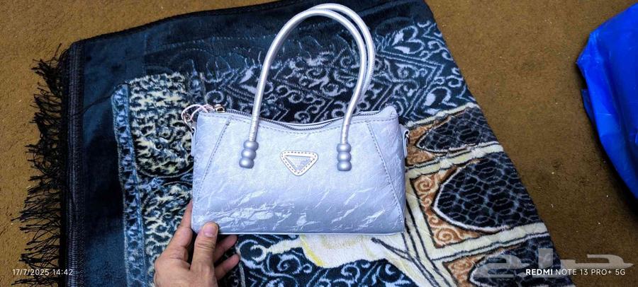 Bags made of very nice material, I have multiple models, contact me and I'll send you the rest63677679489154110
