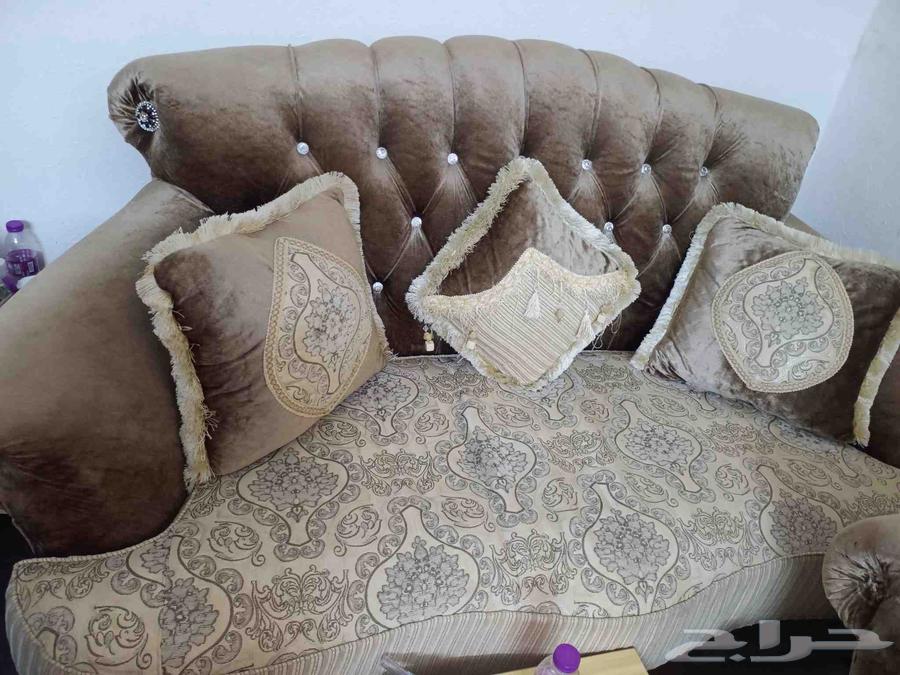 كنب للبيع63680463058434110