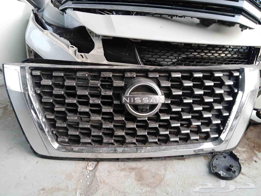 يتوفر لدينا قطع نيسان باترول 22 23 شبك صدامات شمعات63739693427331110