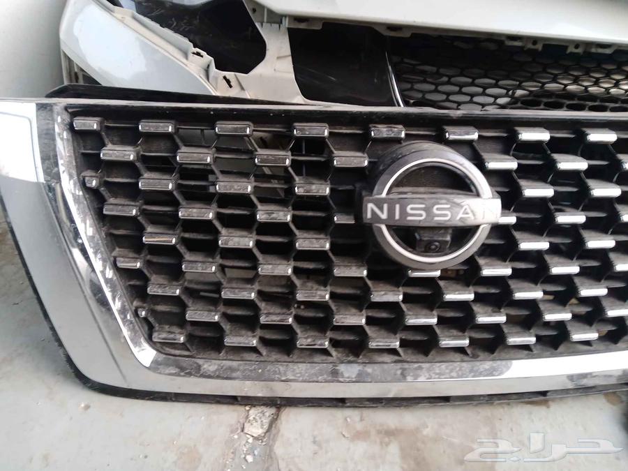 يتوفر لدينا قطع نيسان باترول 22 23 شبك صدامات شمعات63739693427331111